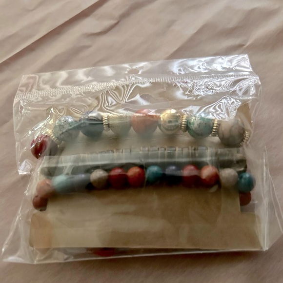 NWT 5 Pc Fashion Sparkling Faux Diamond Geometric Cutout Women Bracelet - Picture 7 of 9